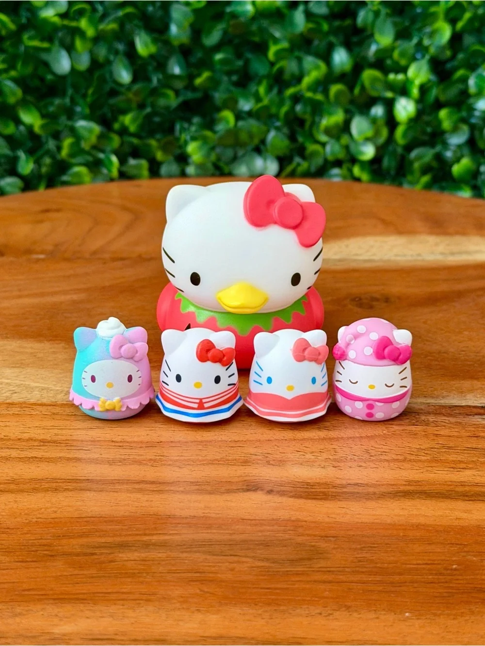 Hello Kitty Squish-a-longs & Rubber Ducky (Duckz) Bundle